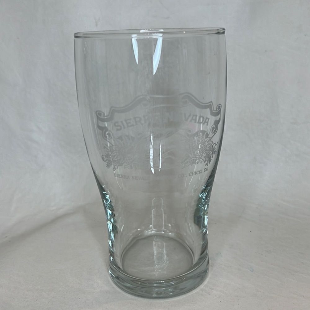 Sierra Nevada Beer Glass 16 Oz 5 3/4 In Tall 3 In Round Brewing Chico California